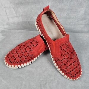 Ilse‎ Jacobsen Tulip Shoes US 10 EU 41 Red Perforated Flats Lightweight Comfort